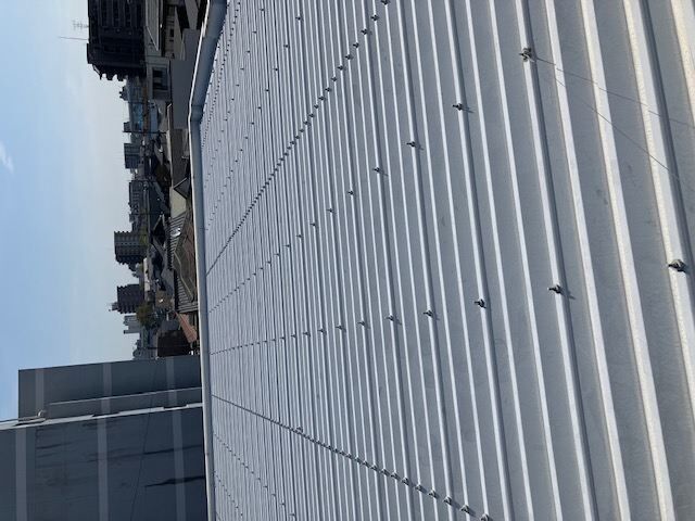 屋上前_R