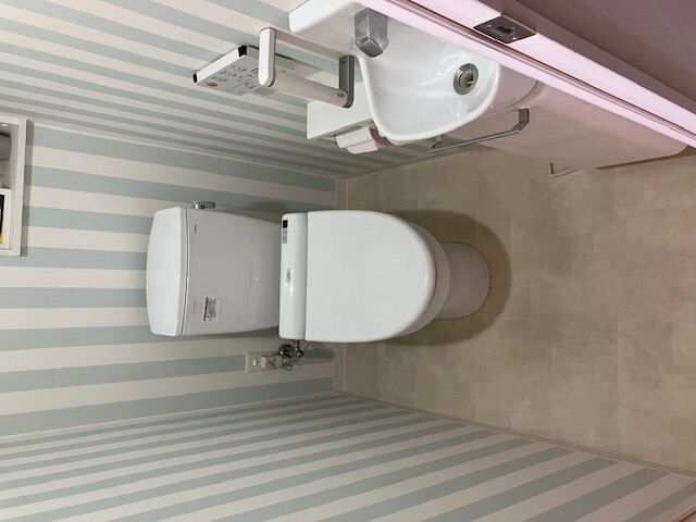 トイレ前_R